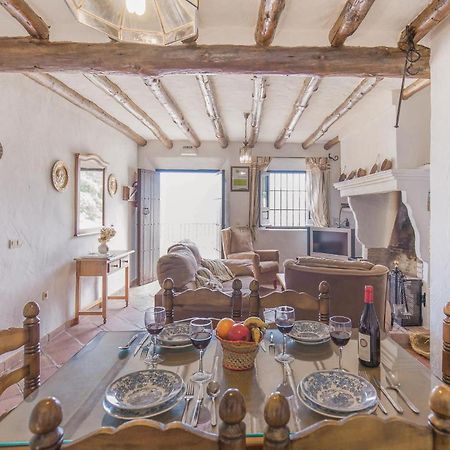 Cozy Home In Zahara De La Sierra With Kitchen Luaran gambar